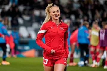 Jedna od najljepših nogometašica na svijetu promijenila je imidž i oduševila obožavatelje. Sviđa li vam se?