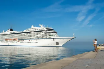 Mislili ste da su kruzeri slučajno bijele boje? E pa nisu, za to postoji dobar razlog