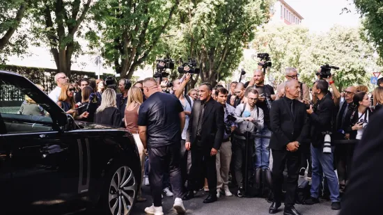 Od glumaca do političara: Pogledajte tko se sve do&scaron;ao oprostiti od Giorgija Armanija