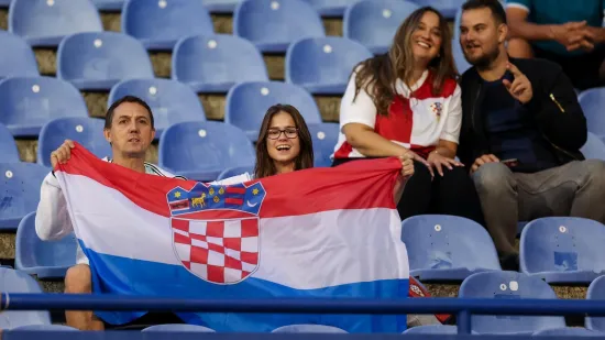 Maksimir 'gori': Pazite u čijem je dru&scaron;tvu predsjednik Milanović gledao utakmicu Hrvatske i Crne Gore