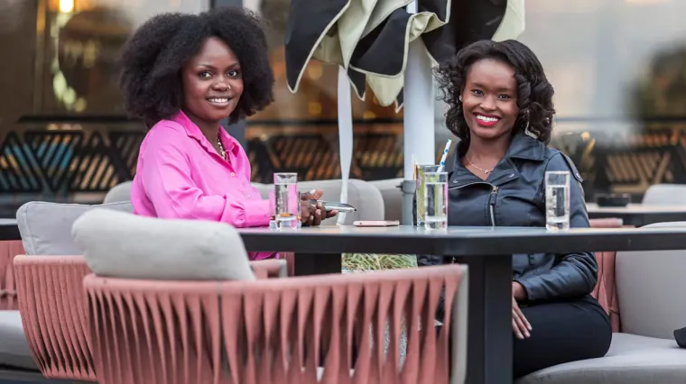 Dvije ljepotice uljep&scaron;ale dan u Osijeku: Osmijesima od uha do uha privukle pažnju