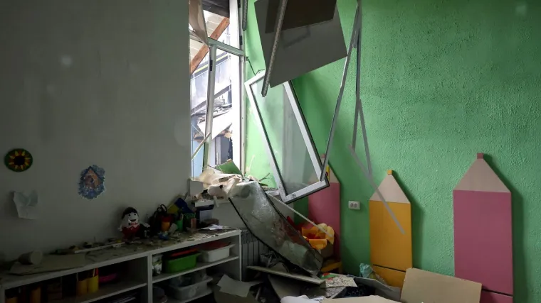 Prizori koji lede krv u žilama: Rusi ga sravnili, pogledajte kako izgleda uni&scaron;teni ukrajinski vrtić