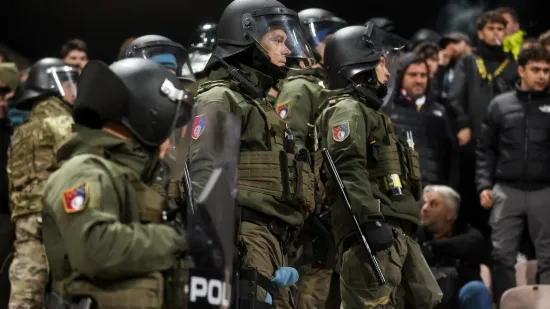 Provjerite &scaron;to se događalo u Zenici: Napetost se mogla rezati nožem, policija u&scaron;la na tribine