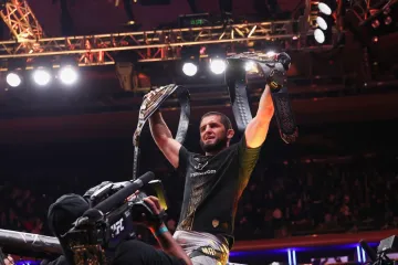 Islam Mahačev izjednačio 'neponovljiv' rekord i ispisao povijest