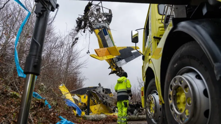 Miču olupinu Air Tractora u kojem je poginuo Hasan (45), dijelovi su posvuda. Stigli i turski istražitelji
