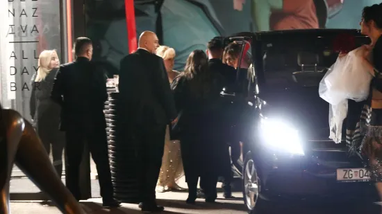 Na terenu zvijer, a u &scaron;tiklama prava ljepotica: Ovako je Sandra Perković izgledala na vjenčanju