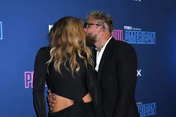 Najljepša sportašica na svijetu poziranjem bez donjeg rublja ljuti svog poznatog zaručnika