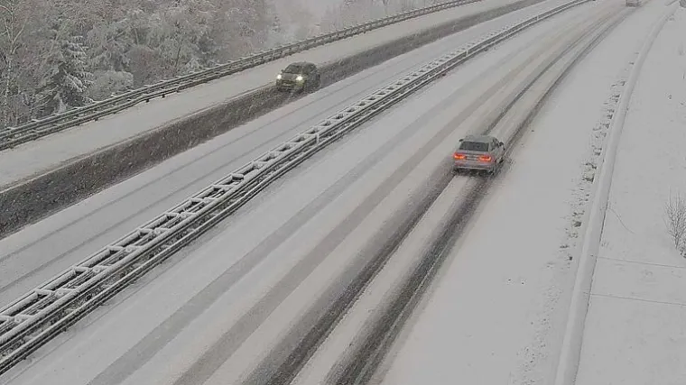 Snijeg zabijelio autoceste: Nesreća na A2, zimski uvjeti stvaraju probleme