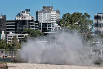 Verstappen izletio sa staze, izgledalo je kao da se bolid zapalio: Helikopter sve nadzirao
