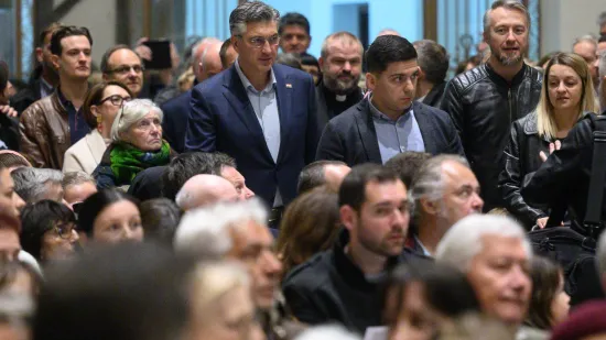 Plenković s troje ministara na koncertu u bazilici koja je prije &scaron;est godina bila uni&scaron;tena