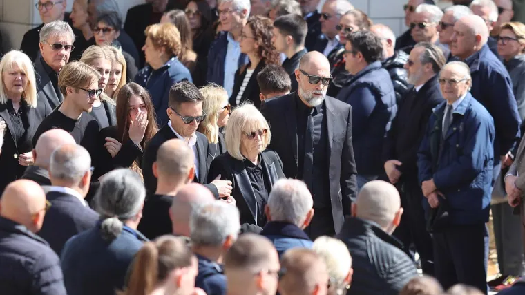 Split se oprostio od oca Igora Tudora: Poznata lica stigla odati posljednju počast