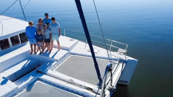 Prodali su sve &scaron;to su imali, preselili na brod, te smanjili životne tro&scaron;kove za čak 75%!