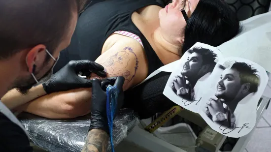 Ne, ovo nije AI: Djevojka iz Krapine &scaron;okirala Houdeka, posvetila mu ogromnu tetovažu